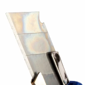 Нож 18мм малярный с металлической направляющей с регулировкой Lider