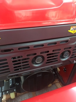 Электрогенератор на бензине 220/380V 27HP, 17-18kW, Двух-цилиндровый V-образ OHV, R23000D-T, GX NewLand