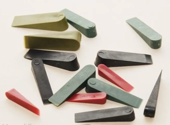 Клинья монтажные пластиковые дистанционные 8x9x38мм, Wave, (100шт)